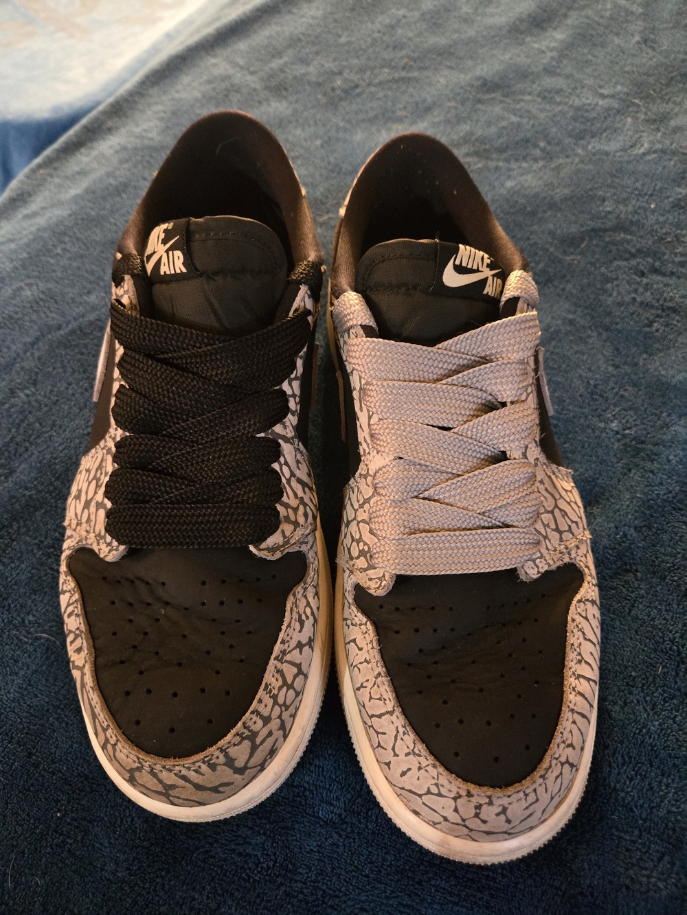 Nike Jorden Men’s Low-Top Sneakers in Black and Gray